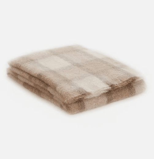 Blankets, Pillows & Textiles